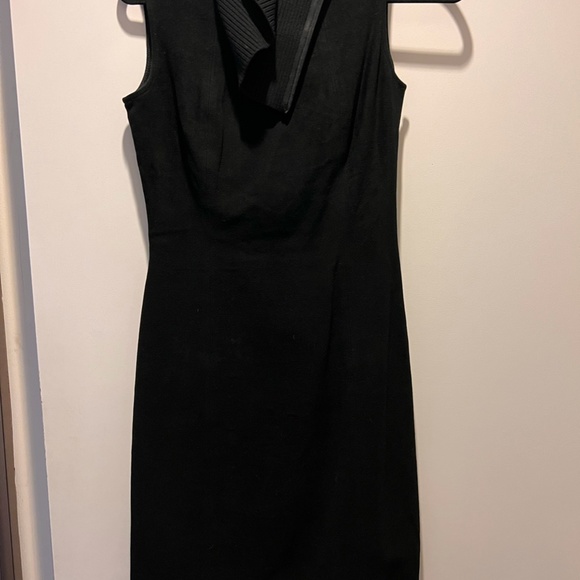 Elie Tahari Turtle neck dress - Picture 2 of 4